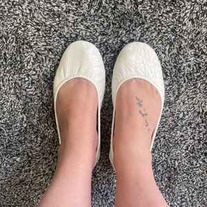 Text size 7 white crocs